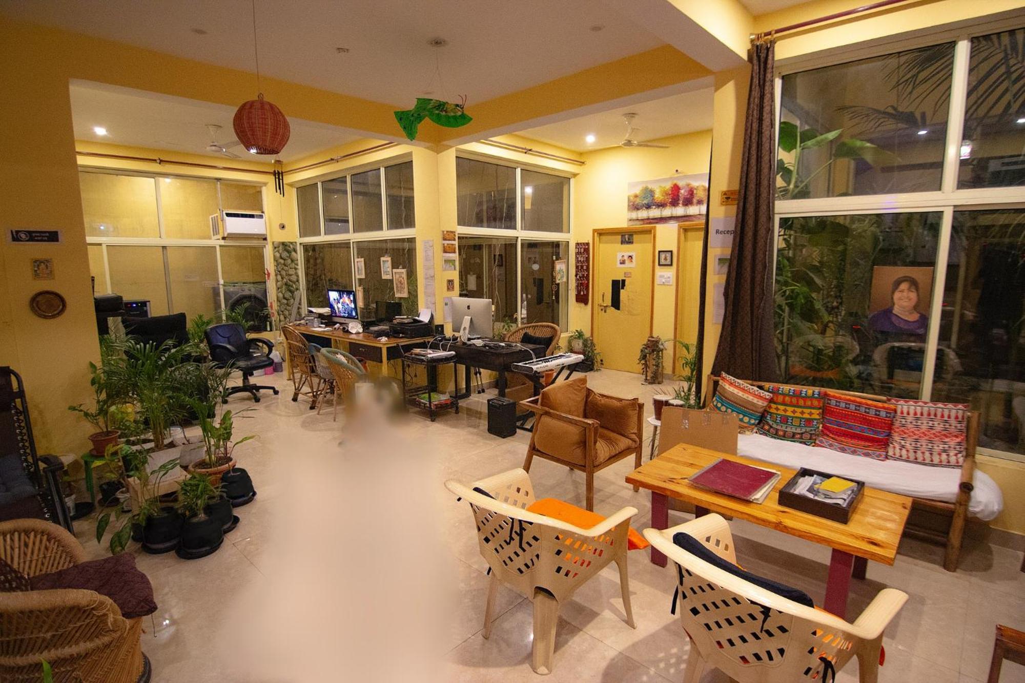 Devi Music Ashram Bed & Breakfast Rishikesh Exterior photo