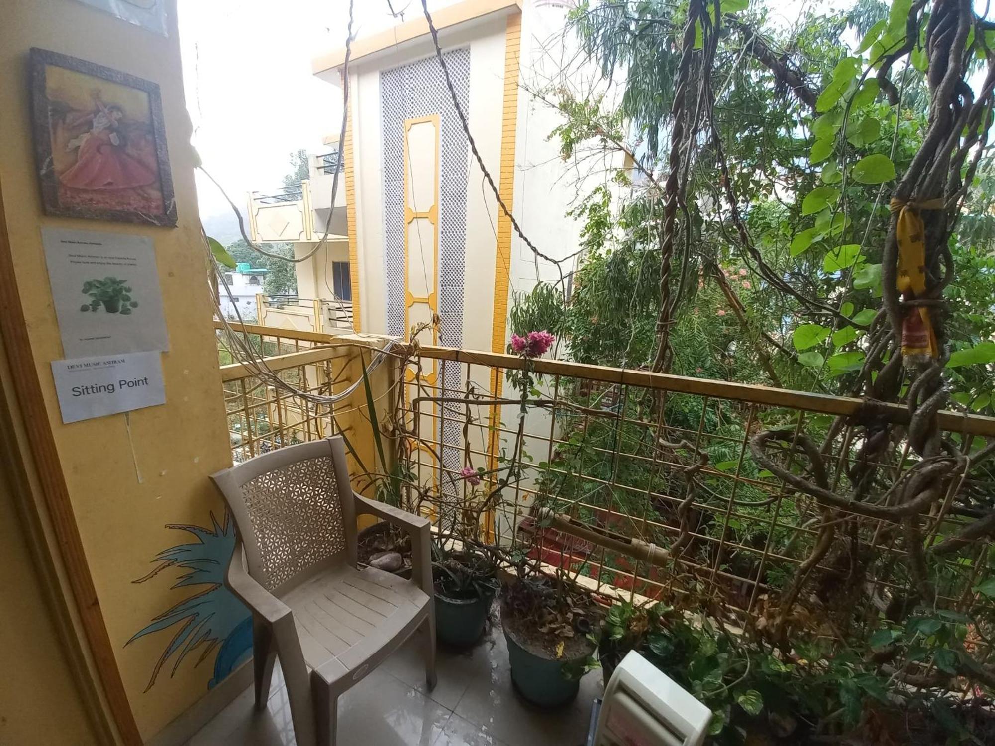 Devi Music Ashram Bed & Breakfast Rishikesh Exterior photo